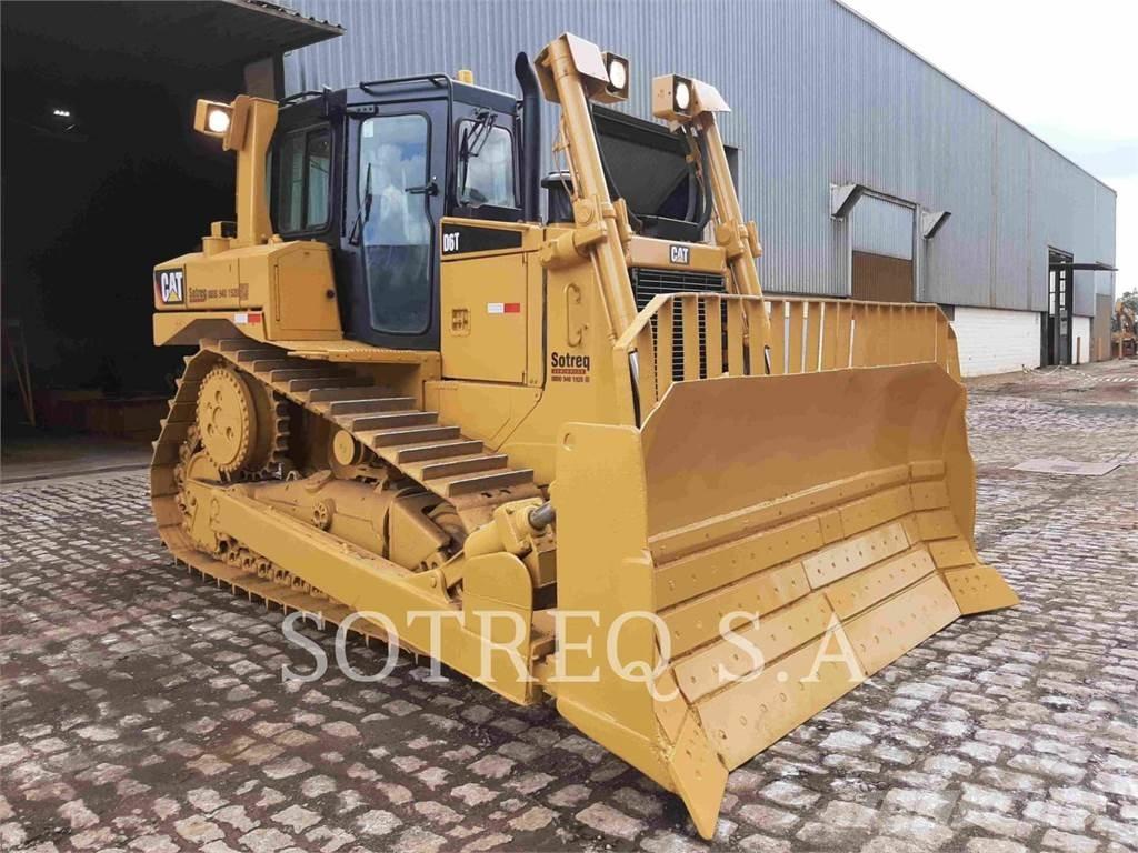 CAT D6T Crawler dozers
