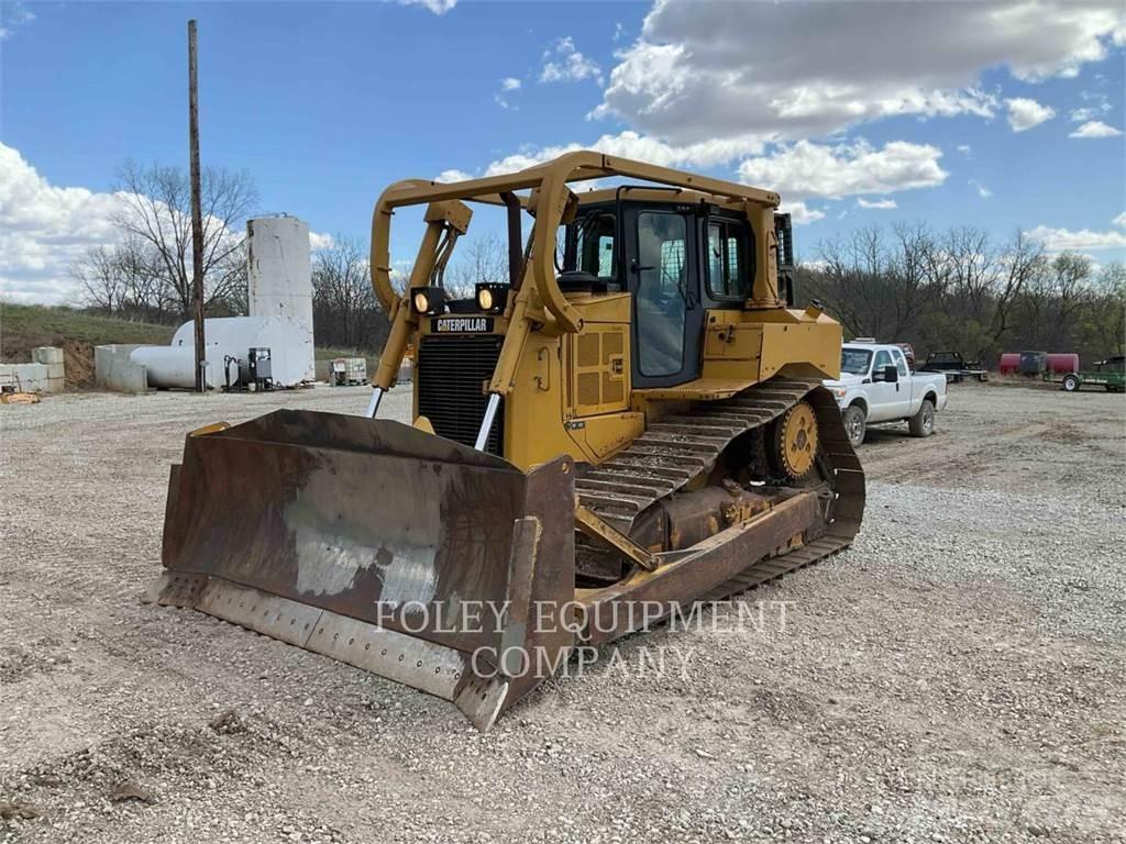 CAT D6T Crawler dozers