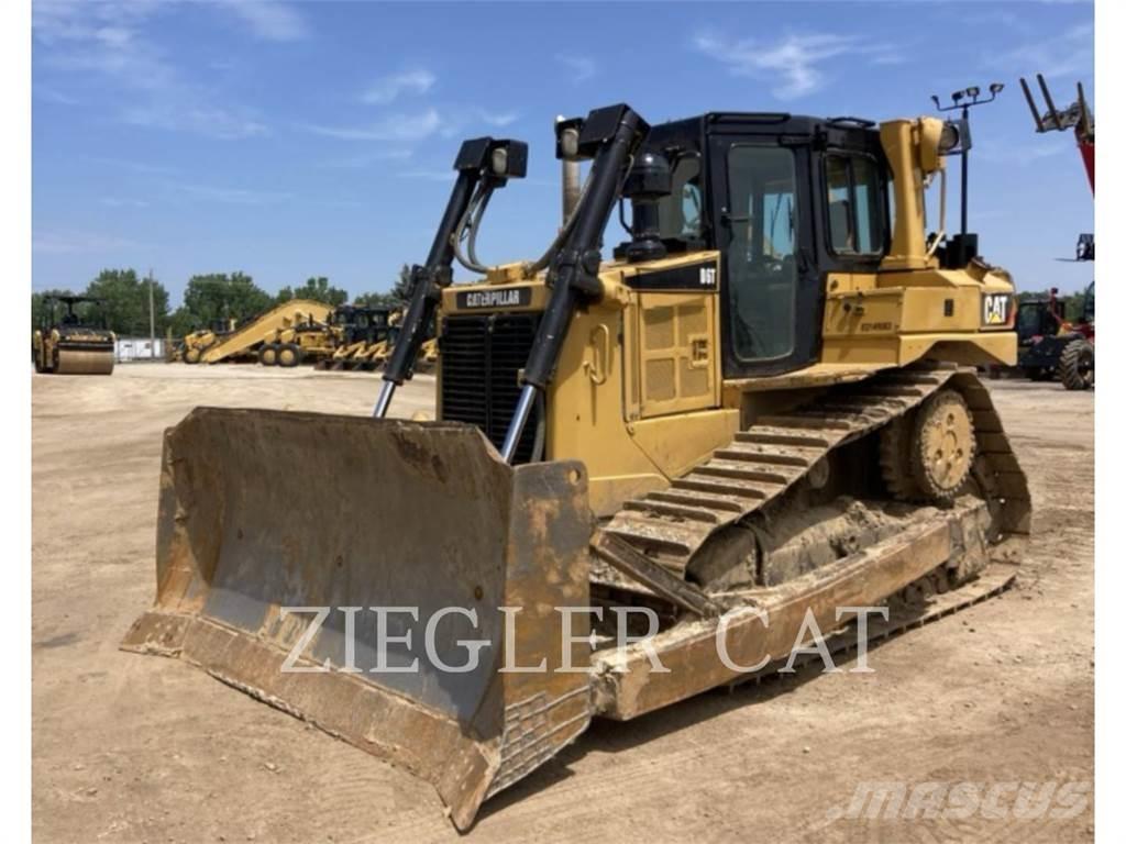 CAT D6T Crawler dozers