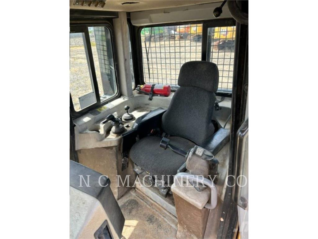 CAT D6T Crawler dozers