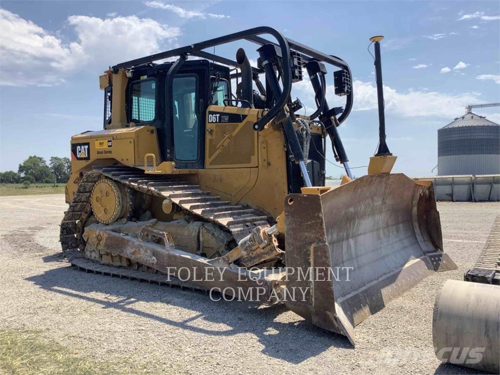 CAT D6T Crawler dozers