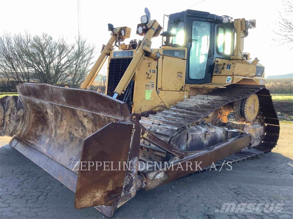 CAT D6T Crawler dozers