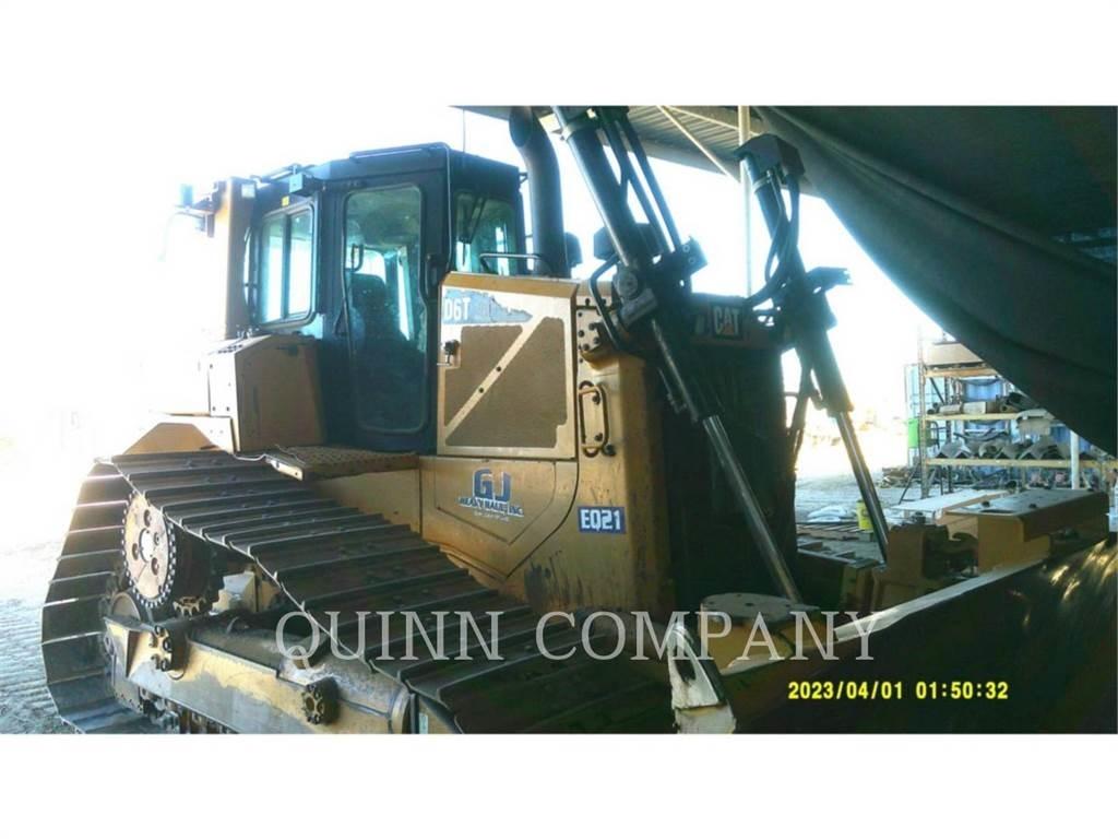 CAT D6T LGP Crawler dozers