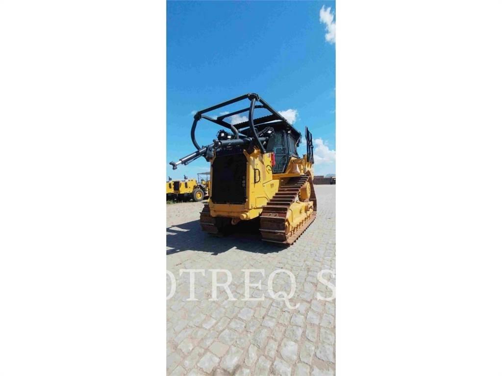 CAT D7 Crawler dozers