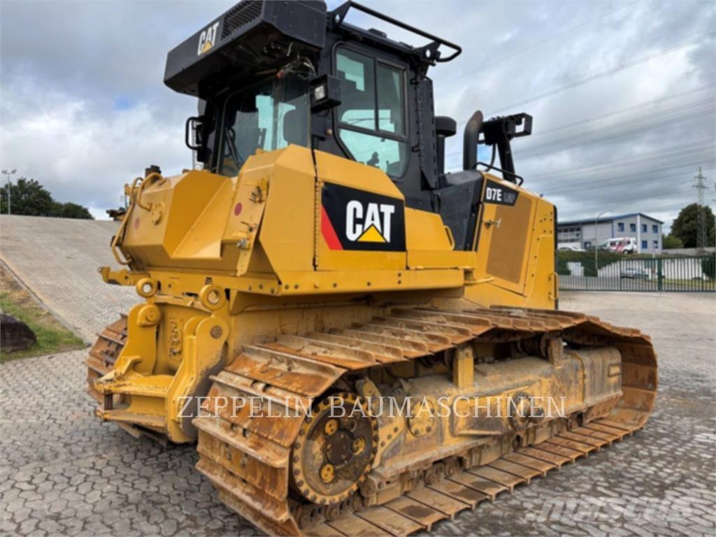 CAT D7E Crawler dozers