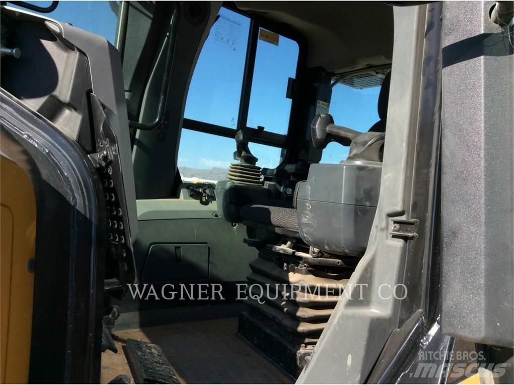CAT D7E Crawler dozers