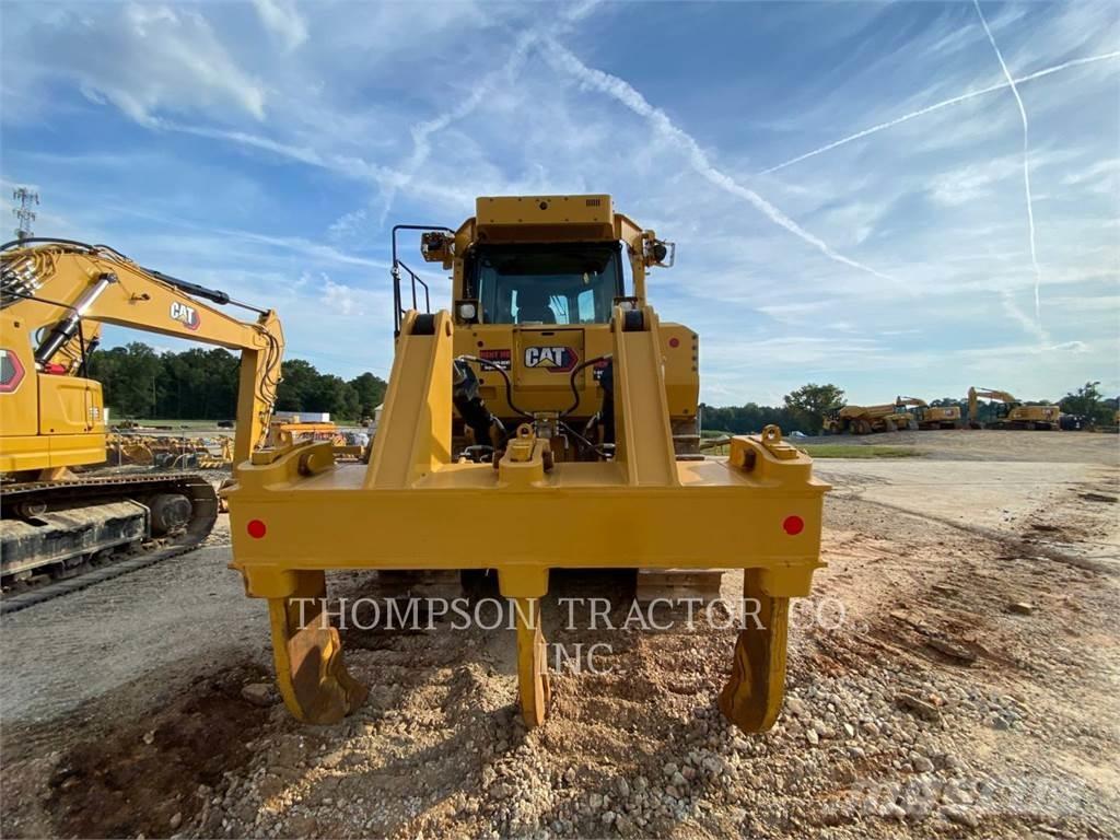 CAT D8 Crawler dozers