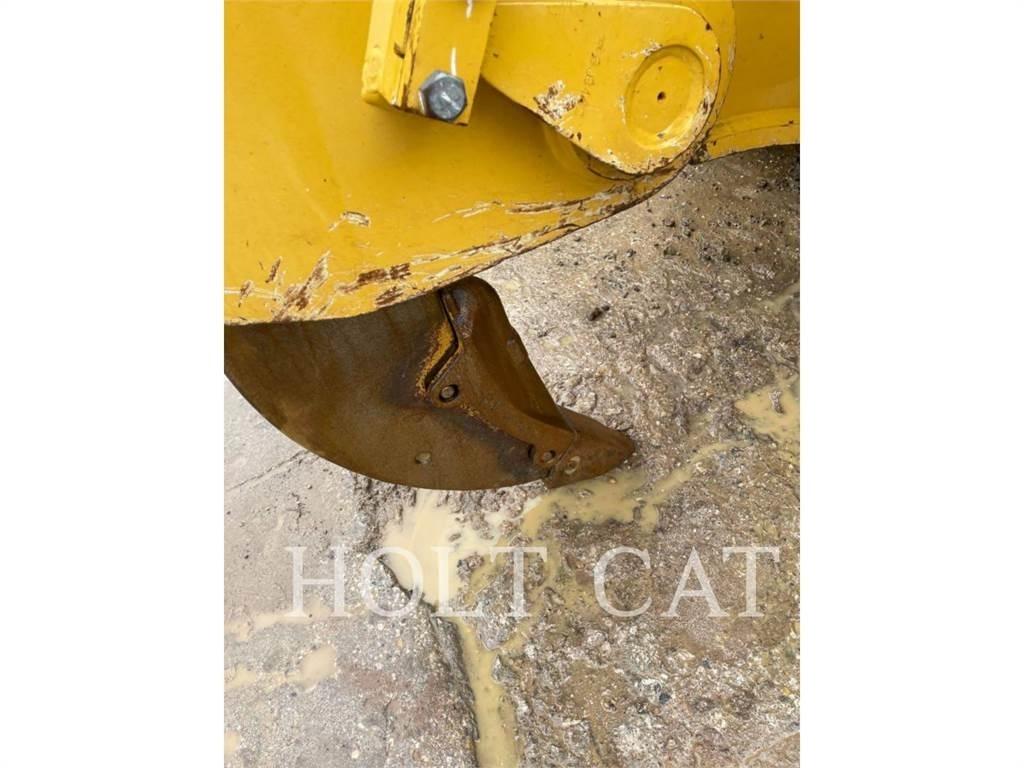 CAT D8 Crawler dozers