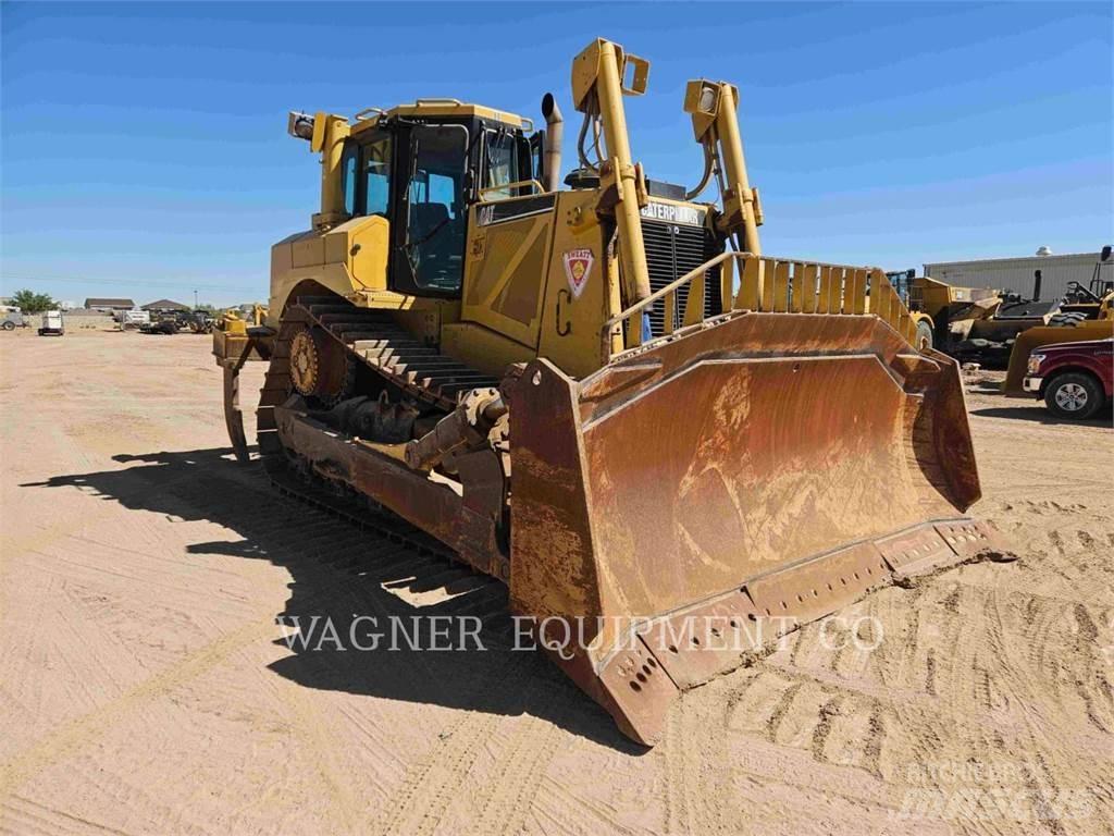 CAT D8T Crawler dozers