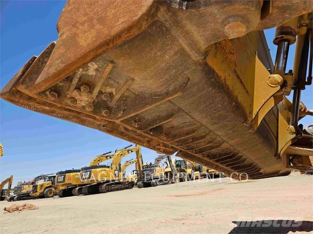 CAT D8T Crawler dozers