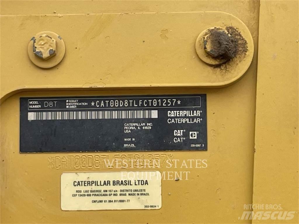 CAT D8T Crawler dozers