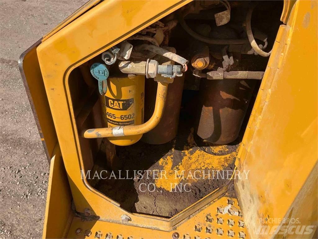 CAT D8T Crawler dozers