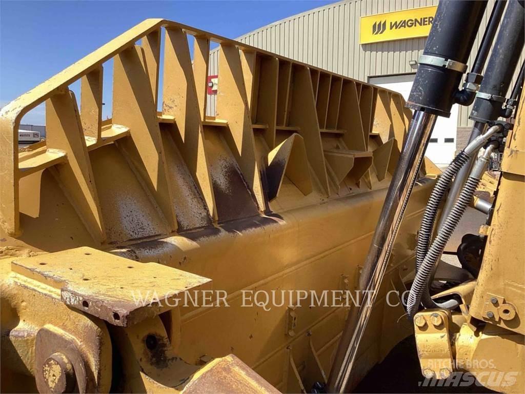 CAT D8T Crawler dozers