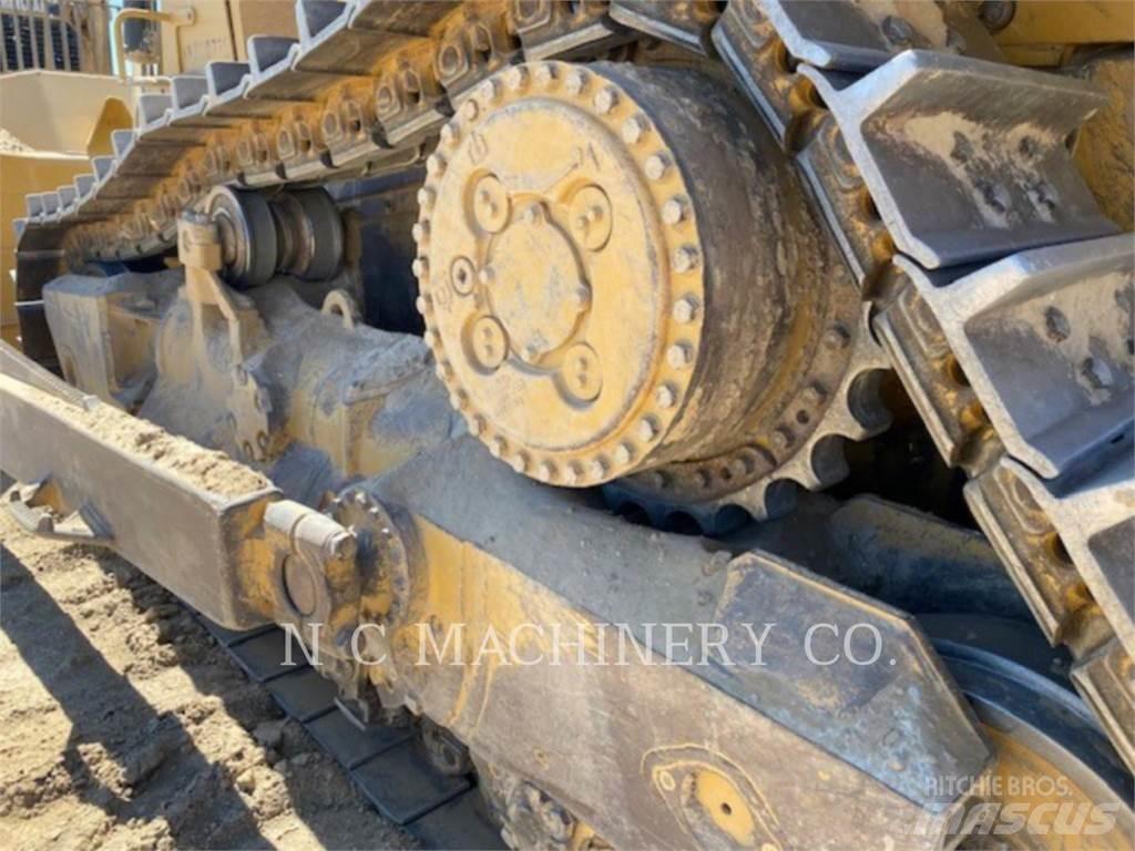 CAT D8T Crawler dozers
