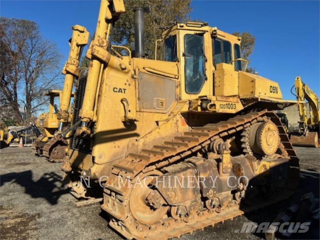 CAT D9N Crawler dozers