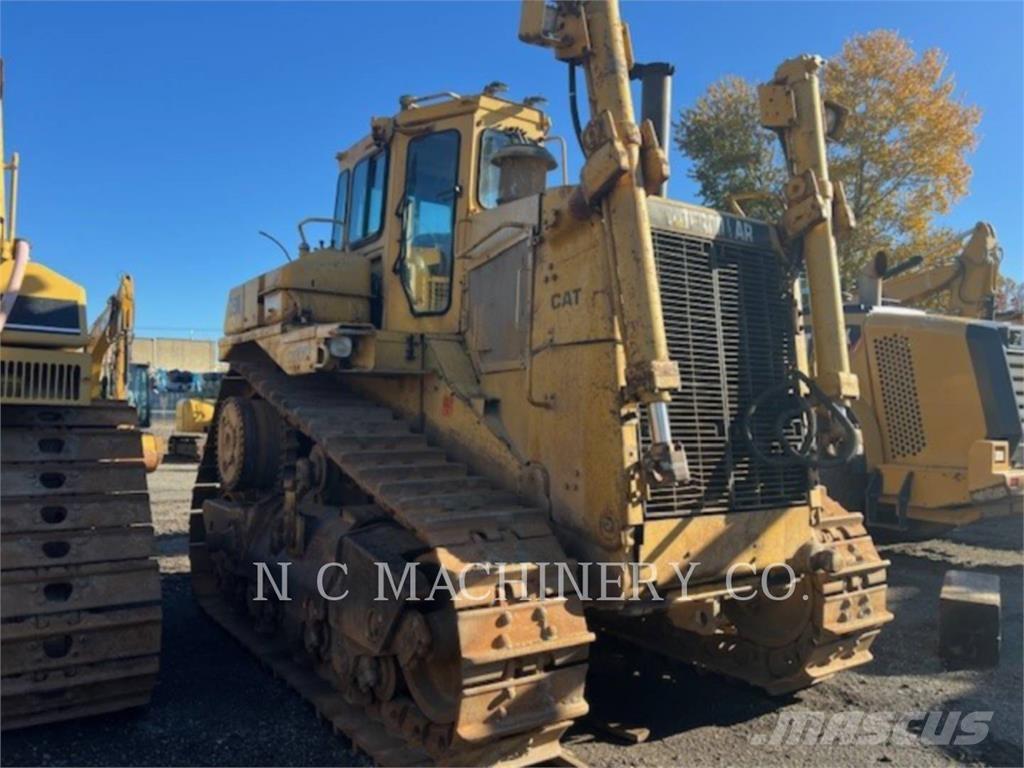 CAT D9N Crawler dozers