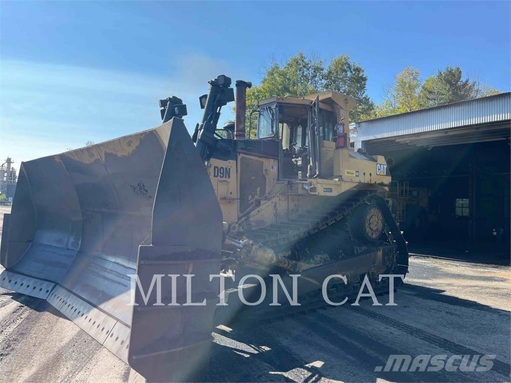 CAT D9N Crawler dozers
