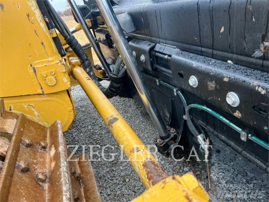 CAT D9T Crawler dozers