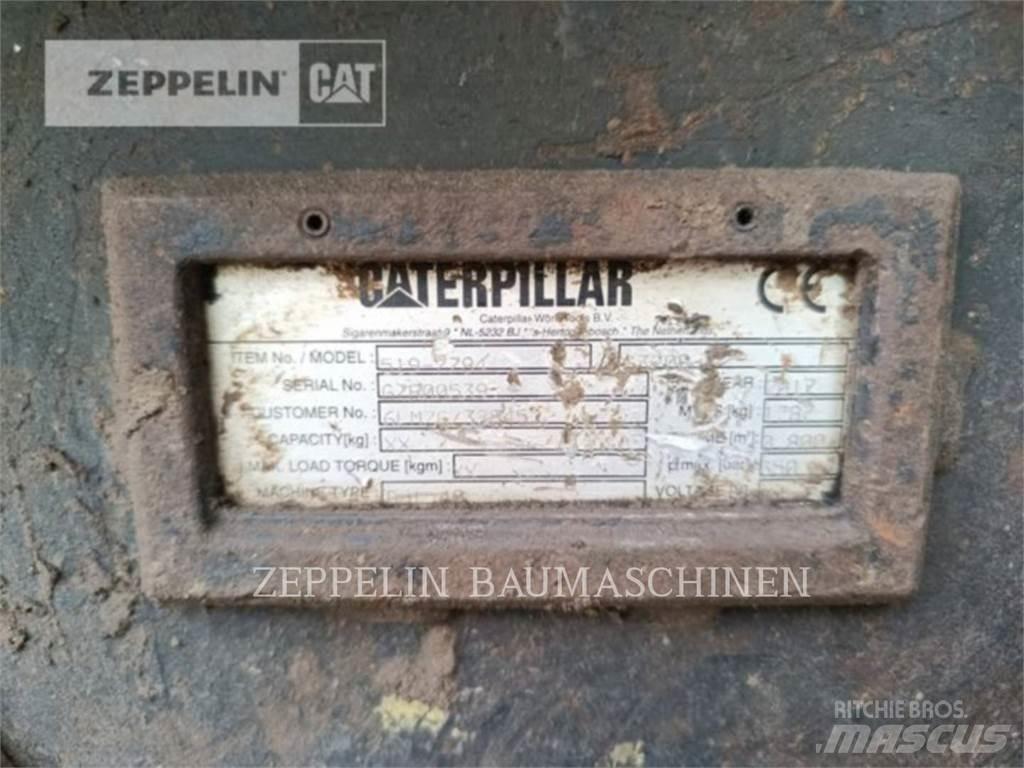 CAT G320B/D Grapples