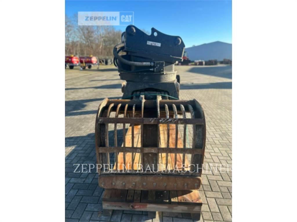 CAT G320B/D Grapples