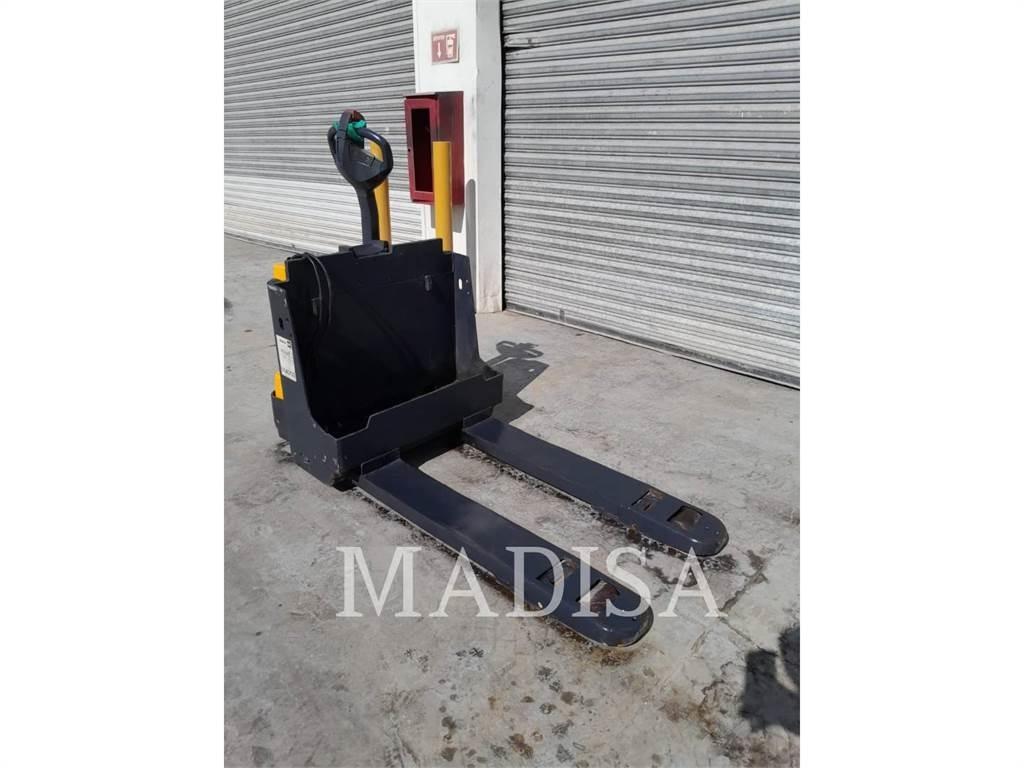 CAT LIFT TRUCKS EJE120E Golf carts