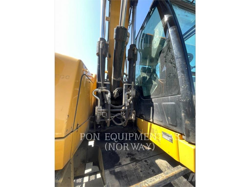 CAT M317F Wheeled excavators