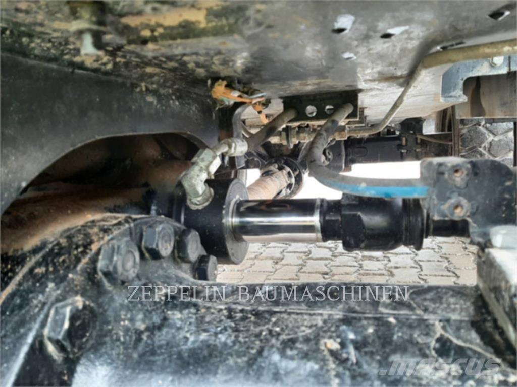 CAT M318-07A Wheeled excavators