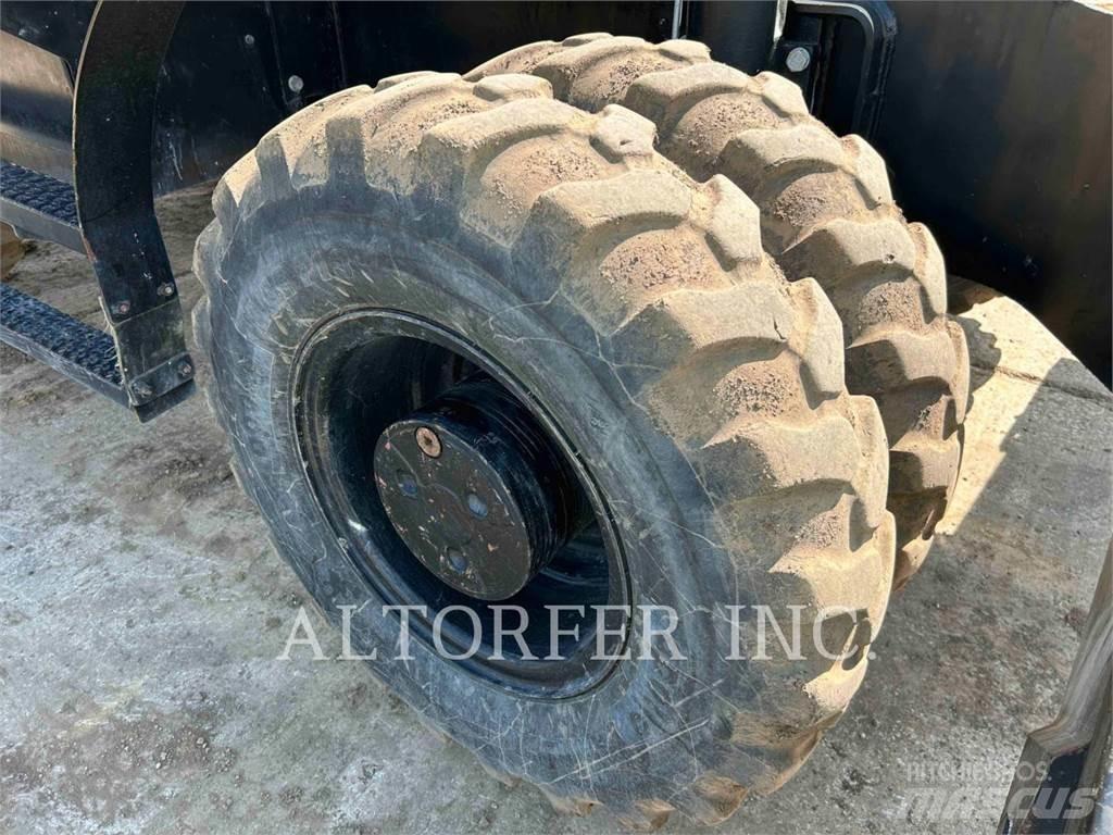 CAT M320-07 Wheeled excavators