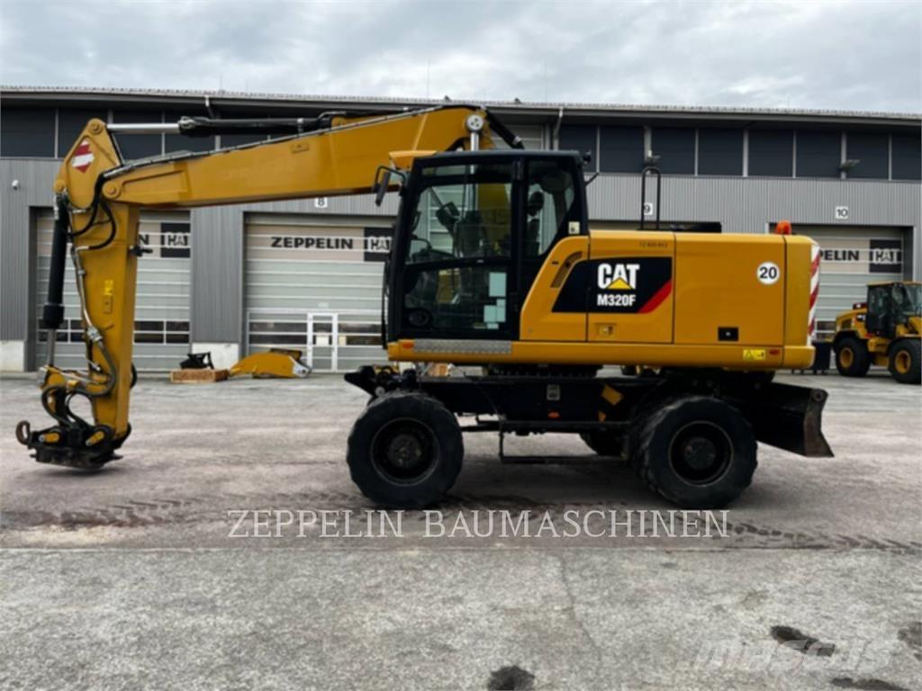 CAT M320F Wheeled excavators