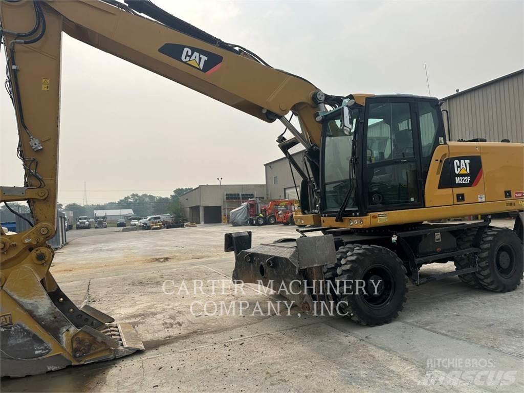 CAT M322F Wheeled excavators