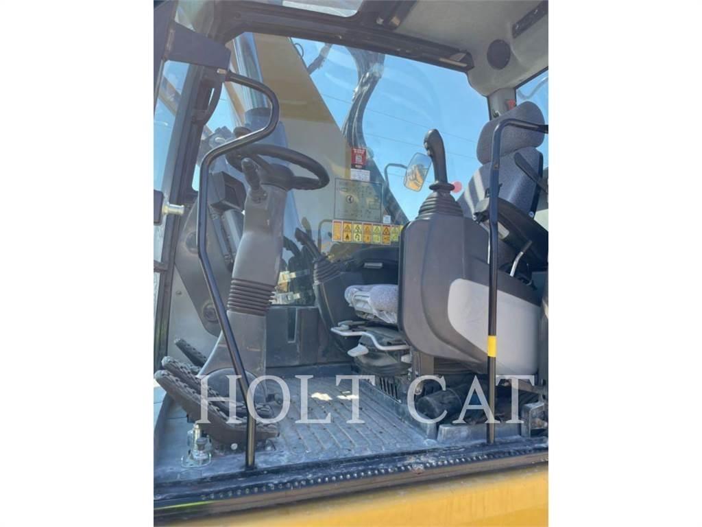 CAT M322F Wheeled excavators