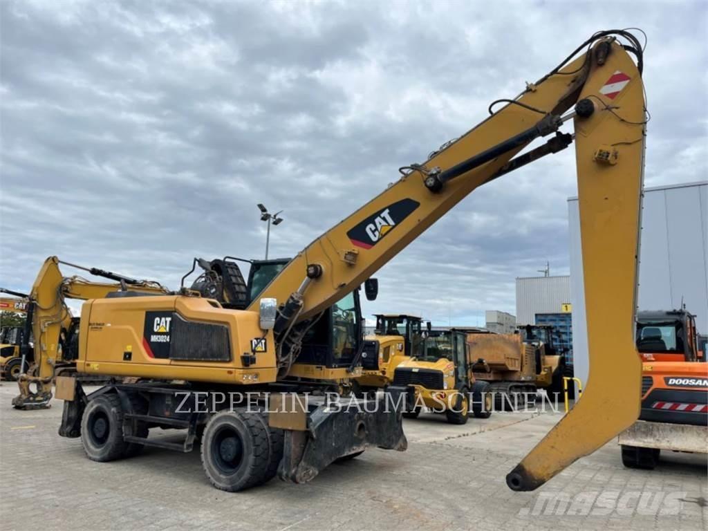 CAT MH3024-06C Demolition excavators