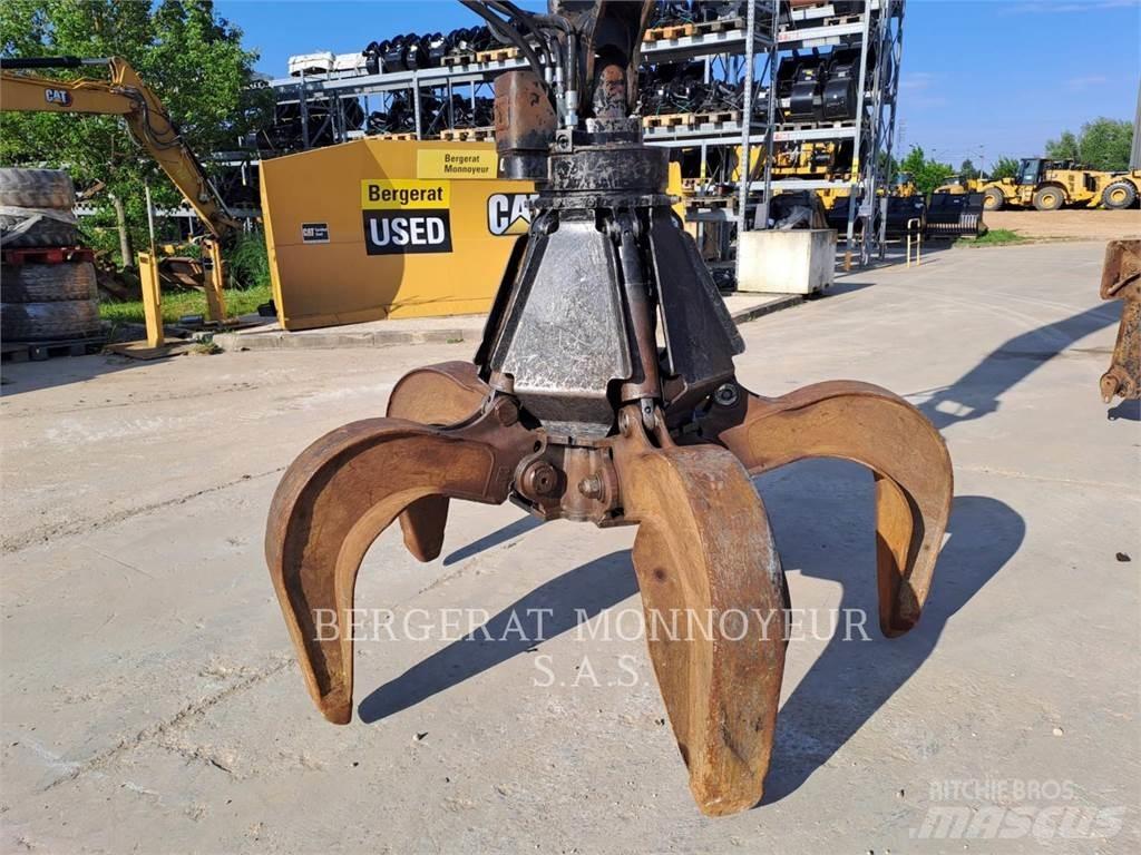 CAT MH3026 Wheeled excavators
