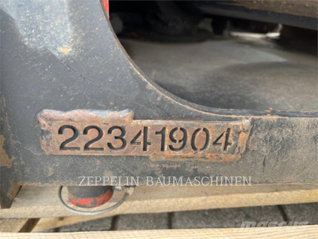 CAT MP318 Crushers