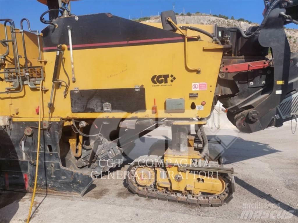 CAT PM200 Asphalt cold milling machines