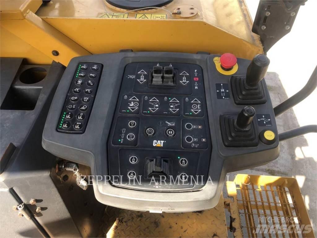 CAT PM620-02LRC Asphalt cold milling machines