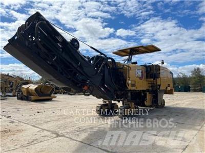 CAT PM822 Asphalt cold milling machines
