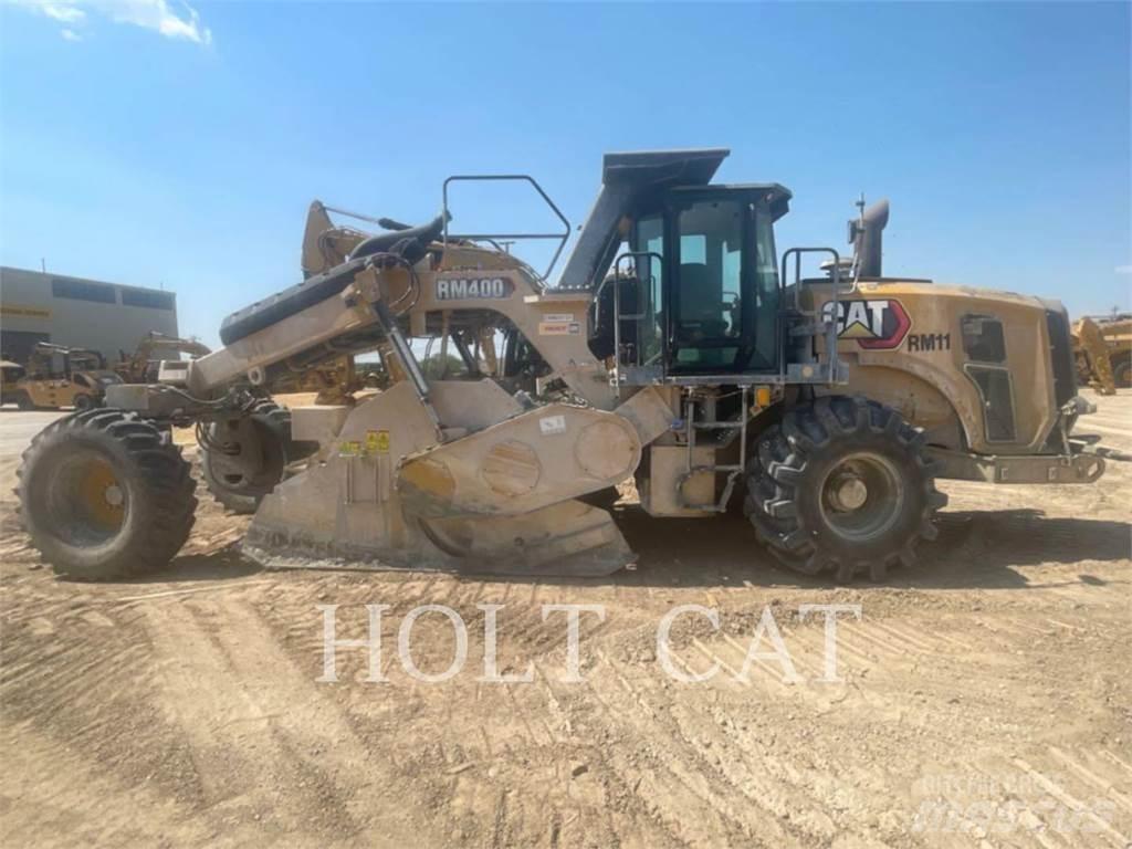 CAT RM400 CAB Asphalt recycling