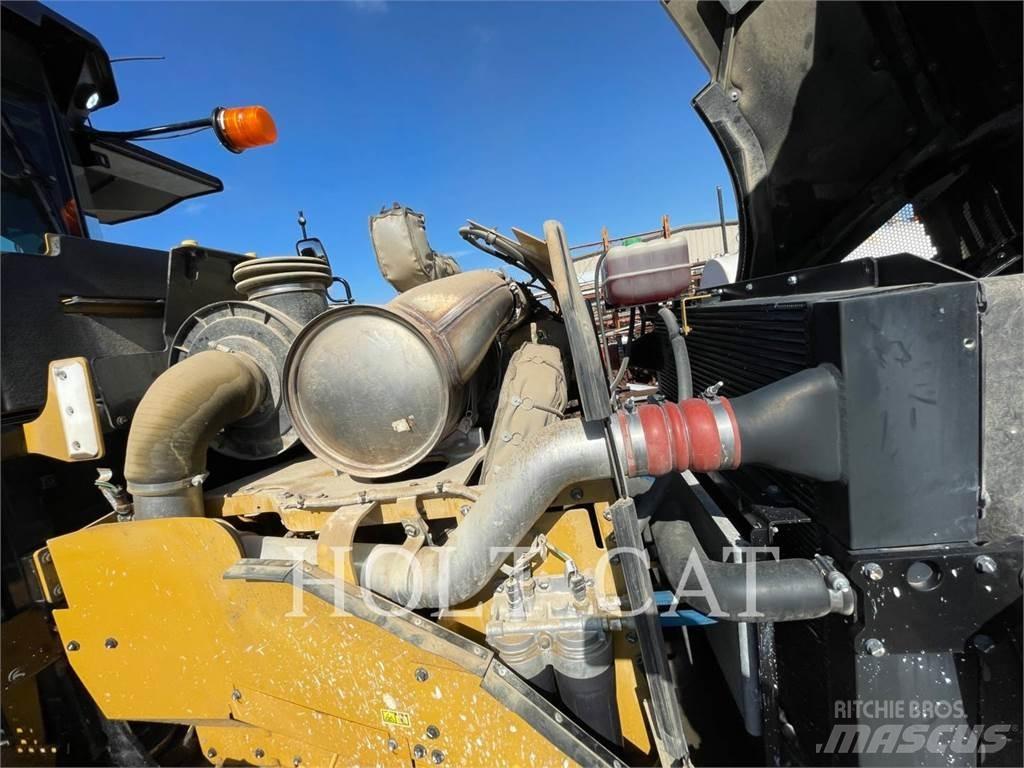 CAT RM400 CAB Asphalt recycling