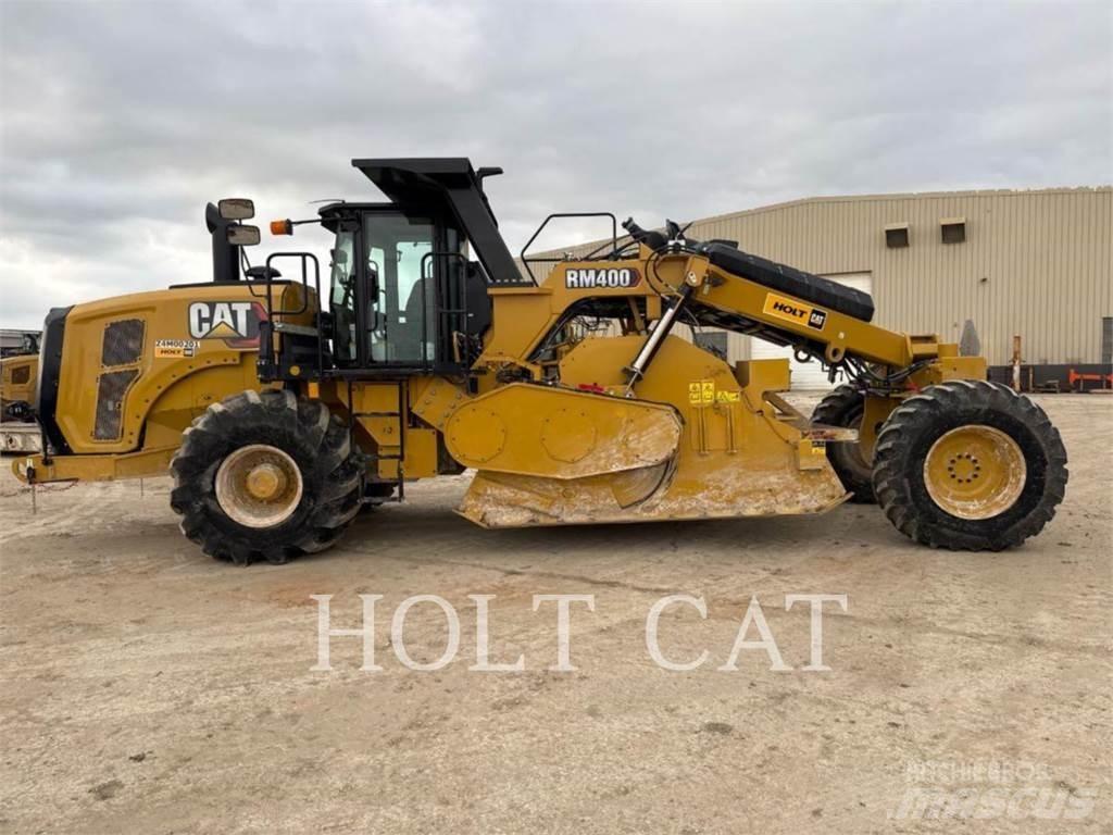 CAT RM400 CAB Asphalt recycling