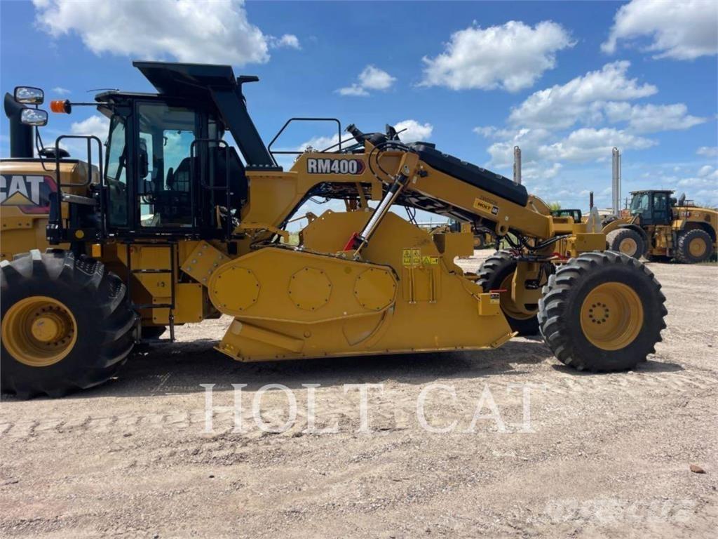 CAT RM400 CAB Asphalt recycling
