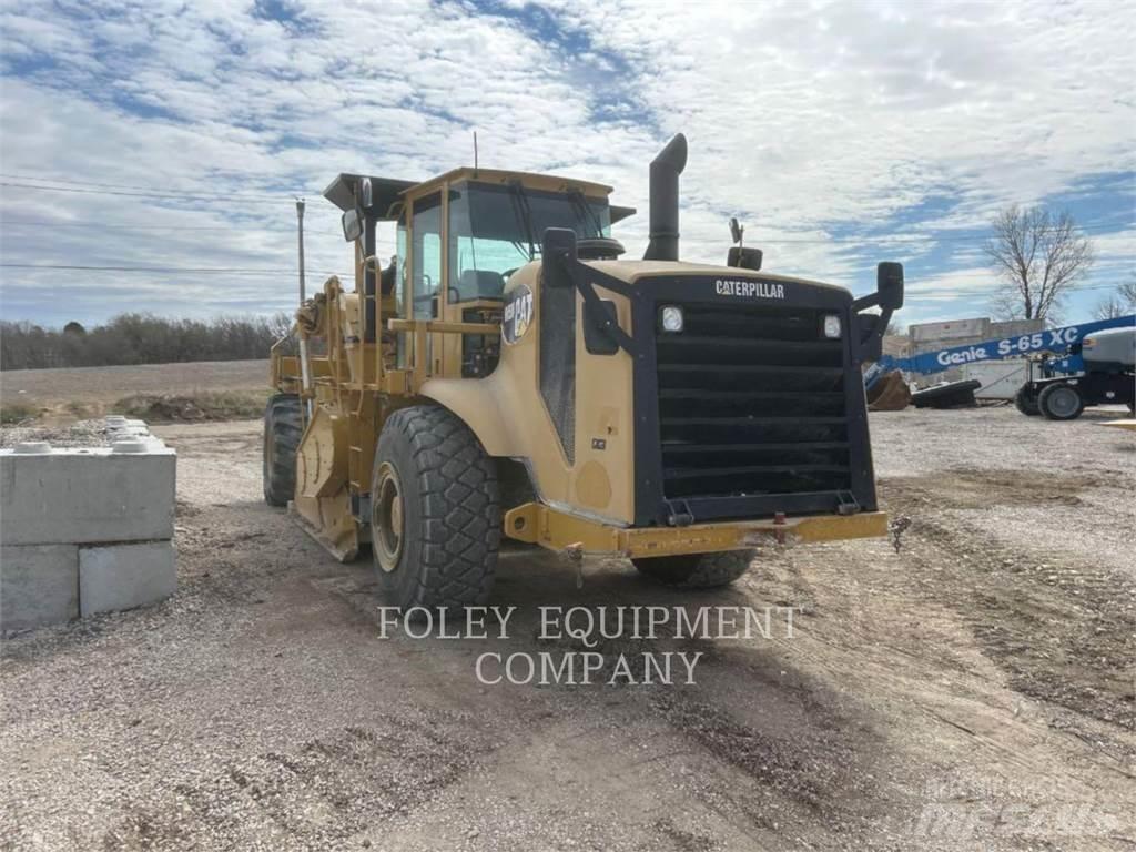 CAT RM500 Asphalt pavers
