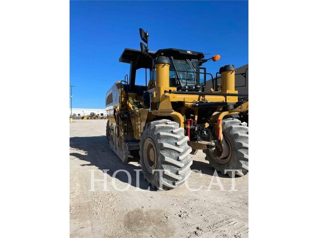 CAT RM600 CAB Asphalt recycling