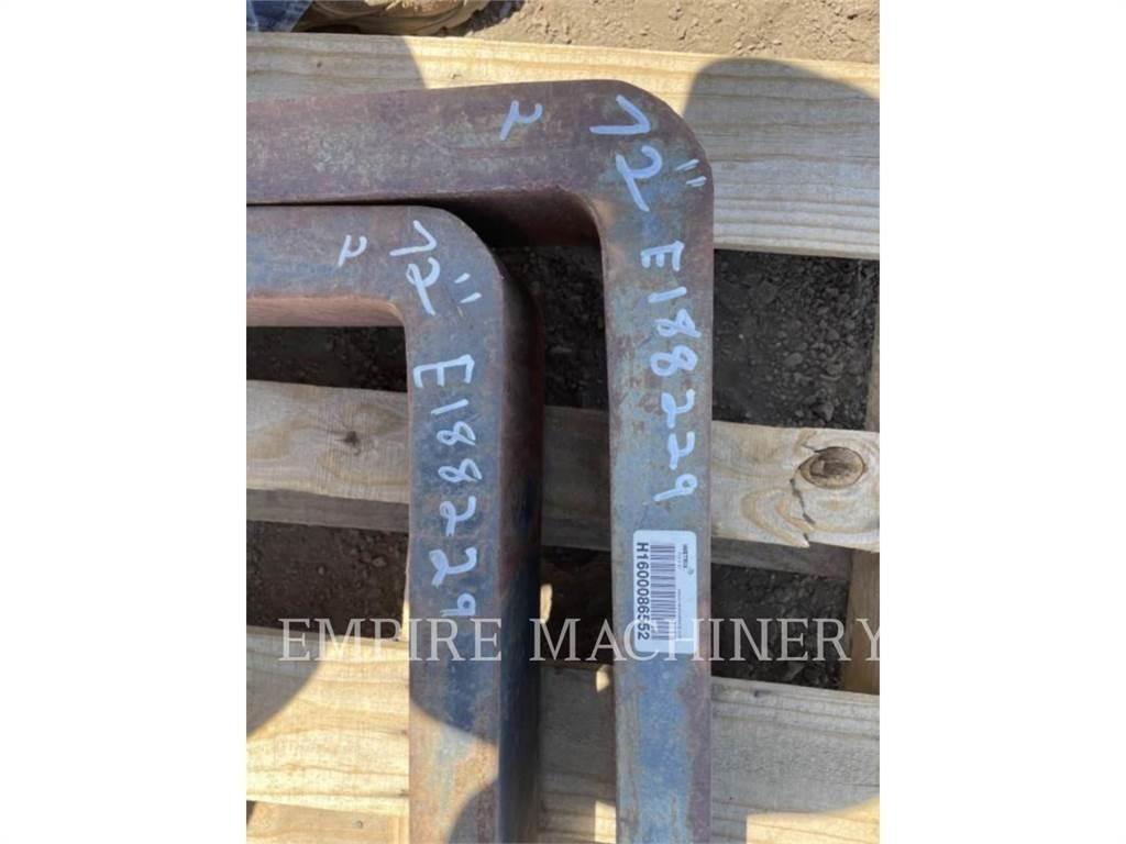 CAT TH TNS72 Forks