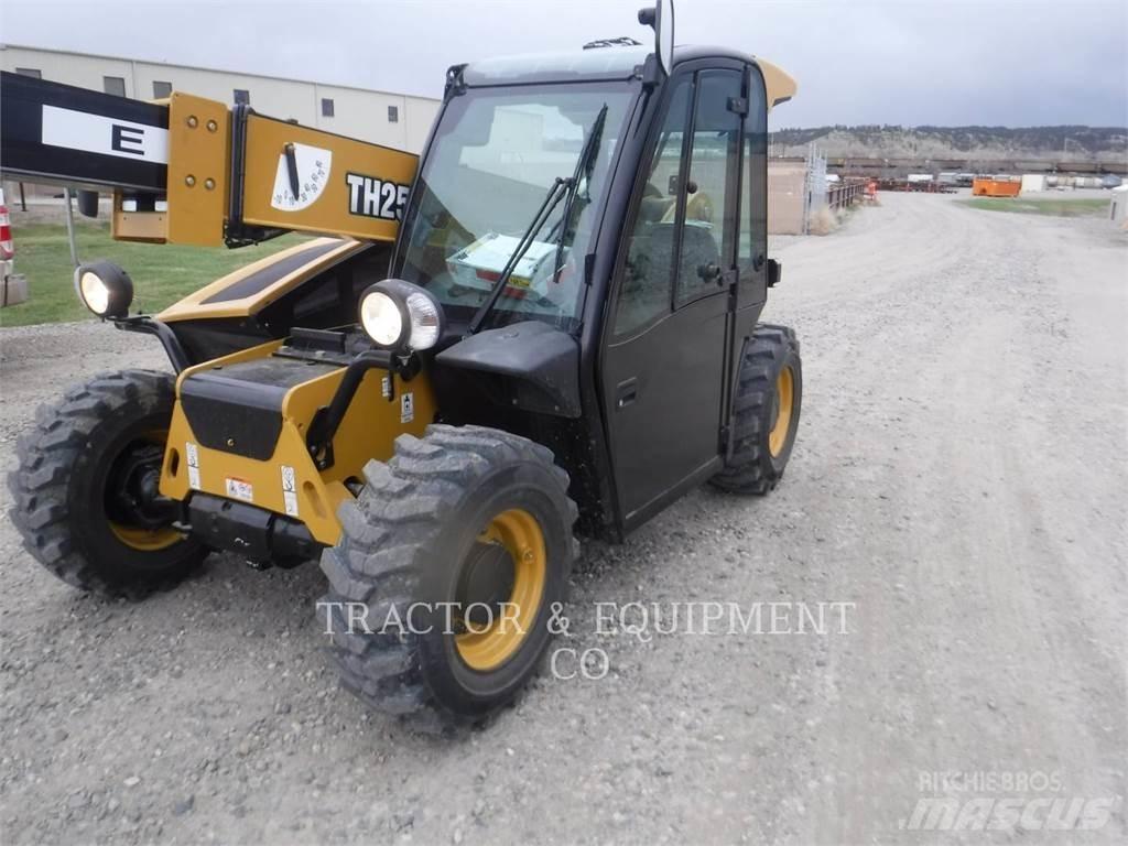 CAT TH255C Telescopic handlers