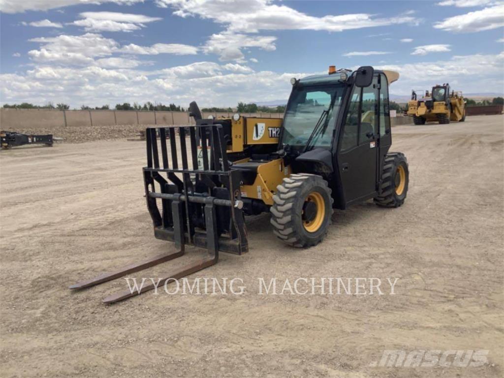 CAT TH255C Telescopic handlers