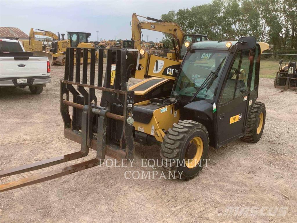 CAT TH255C Telescopic handlers