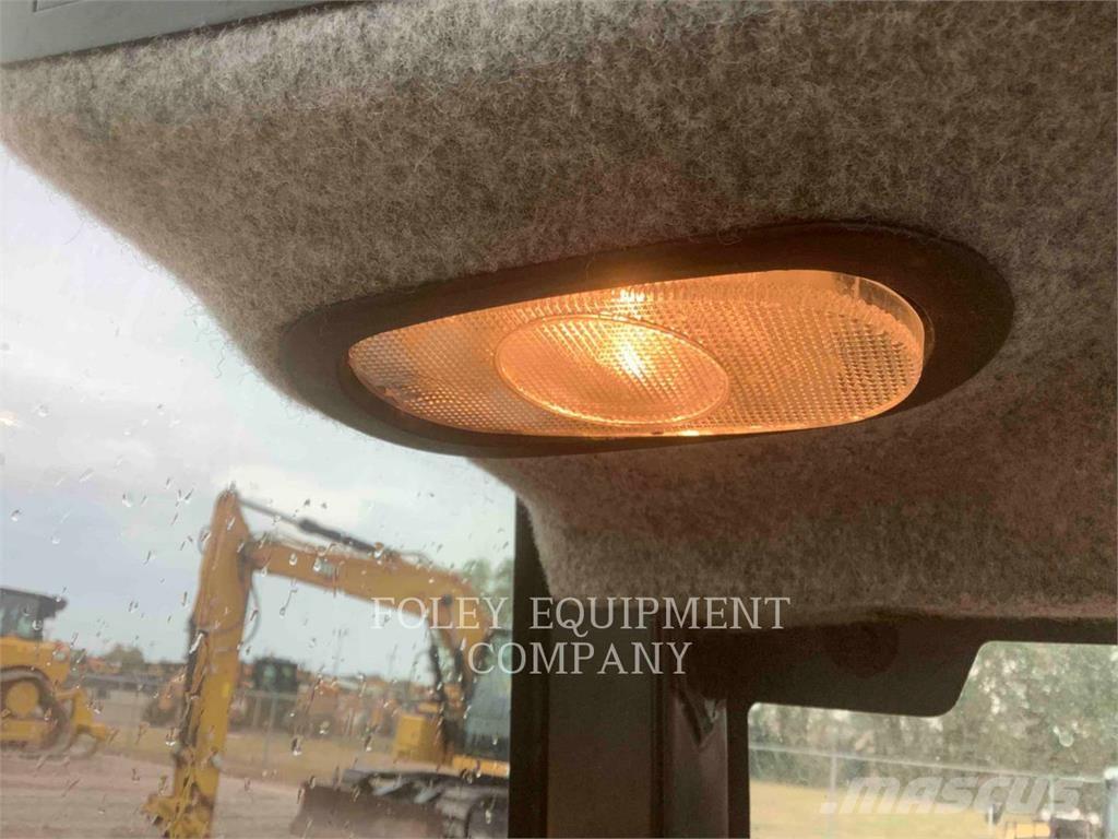 CAT TH255C Telescopic handlers