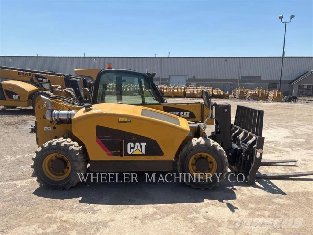 CAT TH255C CB Telescopic handlers
