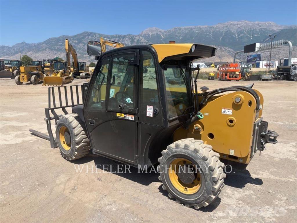 CAT TH255C CB Telescopic handlers